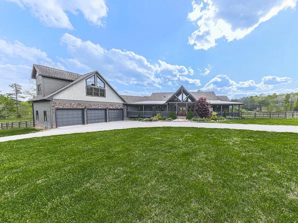 42 Lone Pine Dr, Morganton, GA 30560