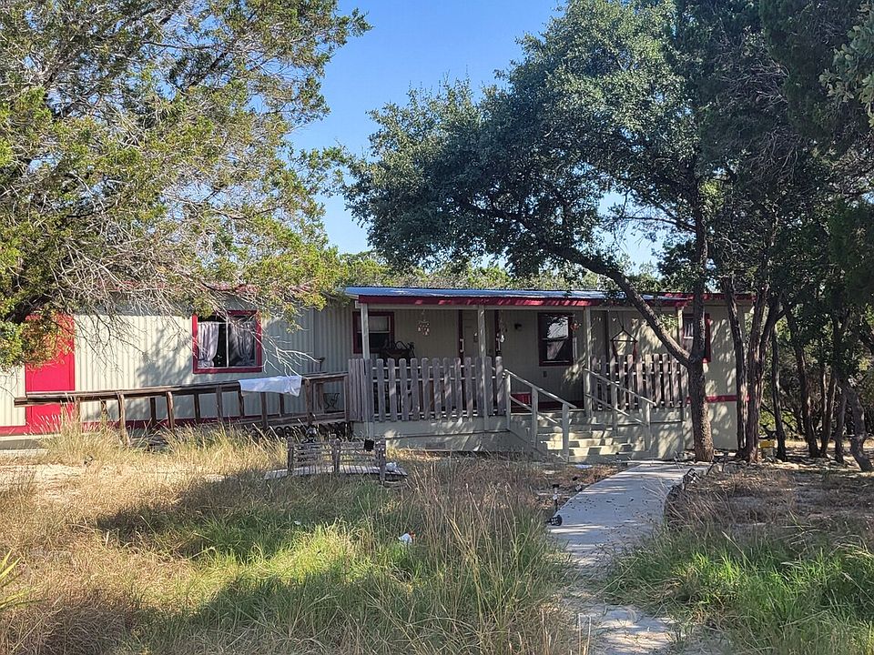 1st image of 133 Lakeshore Ct