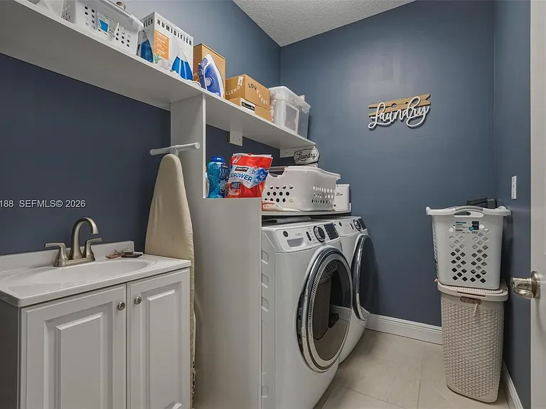 8815 NW 37th Dr — Photo 26
