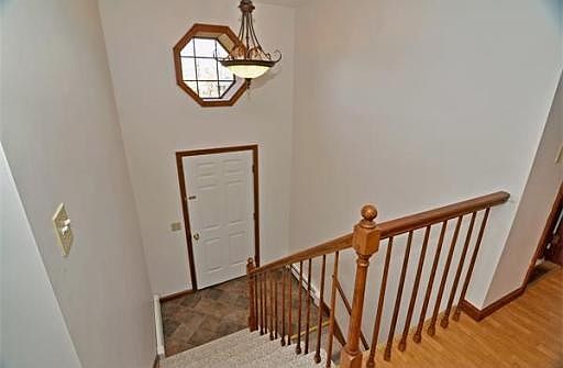 4th image of 3 Beverly Dr