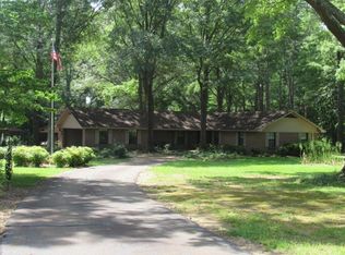 1568 Wooded Dr, Grenada, MS 38901