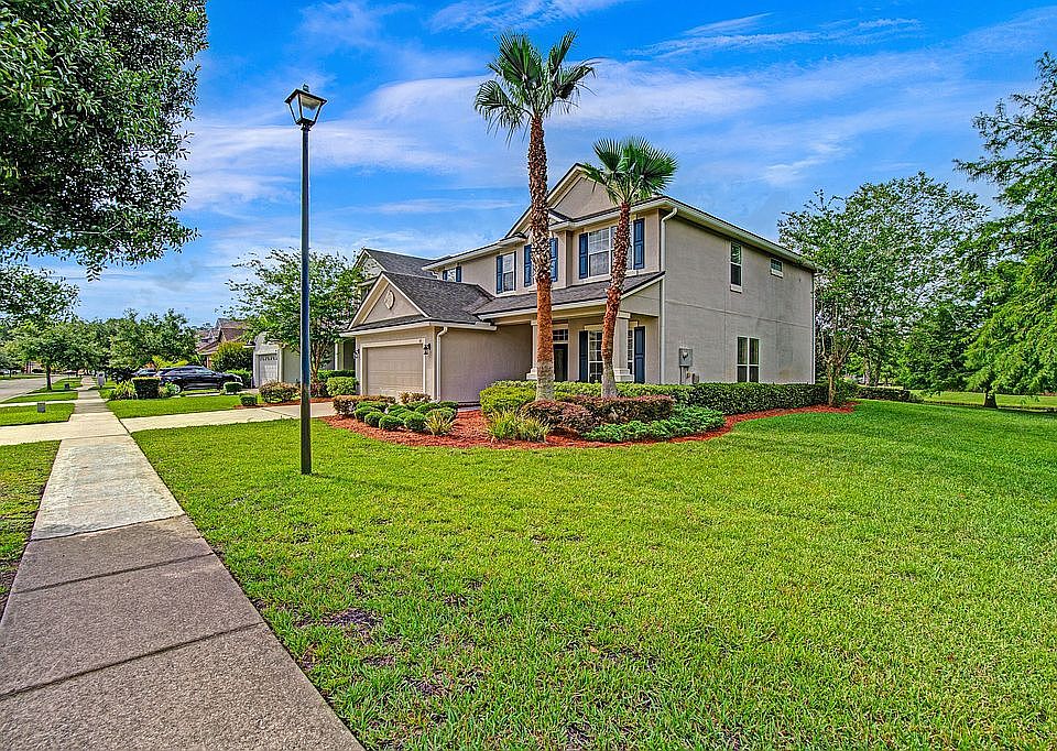 1st image of 611 Porto Cristo Ave
