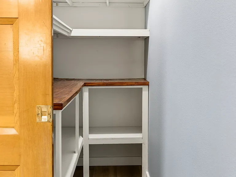 315 Smith Dr — Photo 9