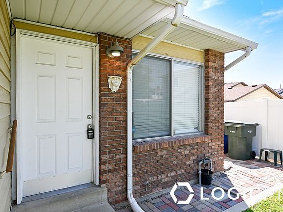2nd image of 3627 S Oldham Cir