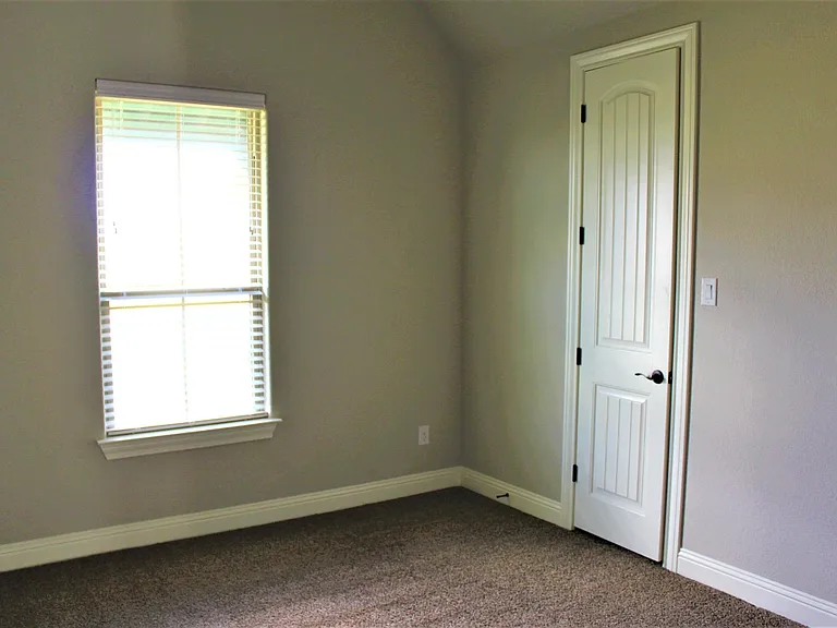 2404 Wills Way Dr — Photo 31