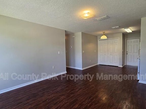 3rd image of 840 Fox Lake Dr