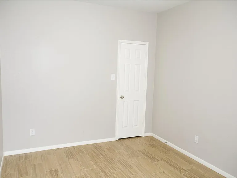 14434 Long Meadow Dr — Photo 25