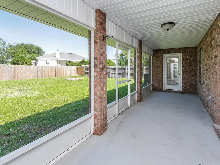 3209 Silverado Cir — Photo 15