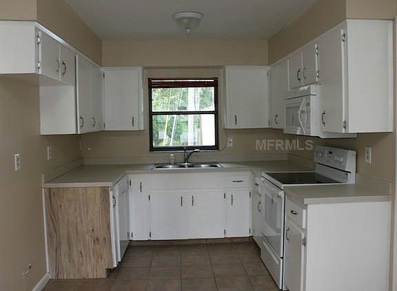 4th image of 7554 Eastview Pl