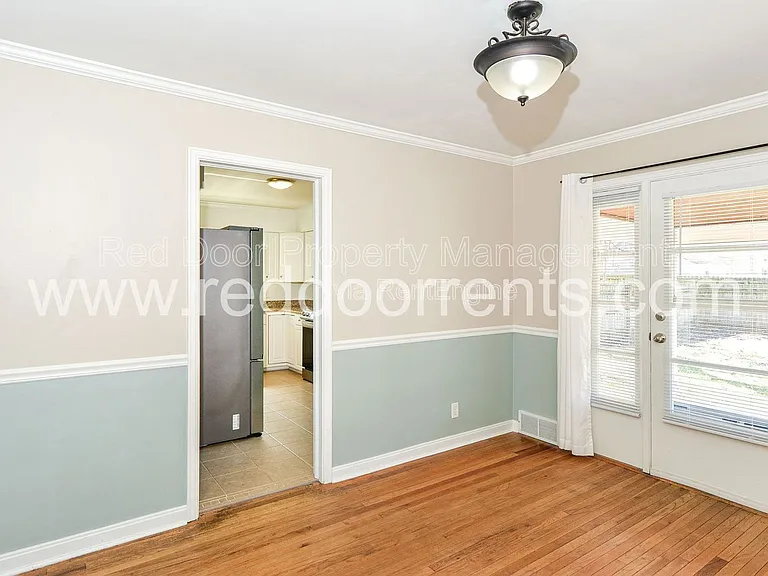4930 N Illinois St — Photo 11