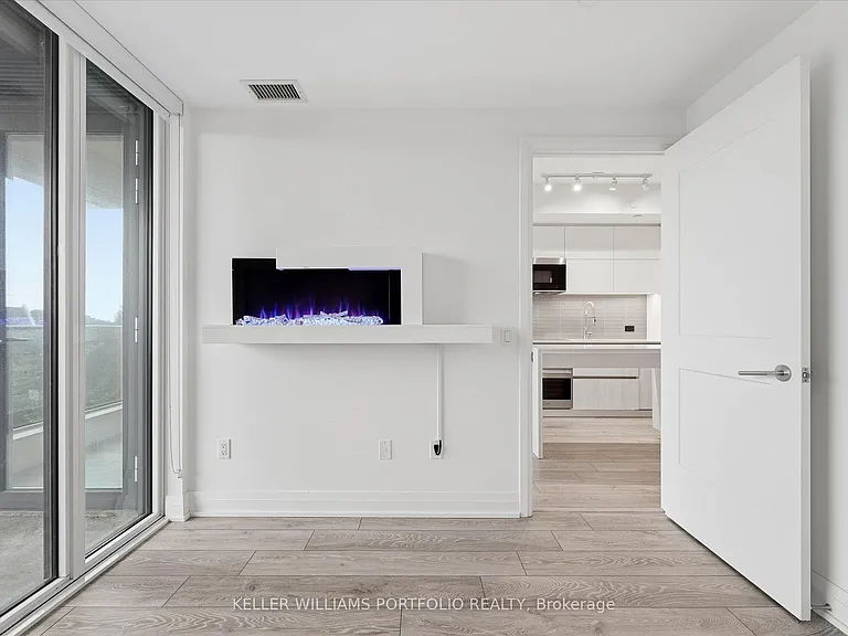 21 Park St E #506 — Photo 16