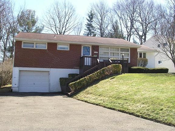 3rd image of 3004 Smith Dr