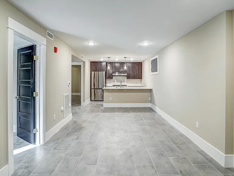 425 N Arthur Ashe Blvd #B — Photo 12