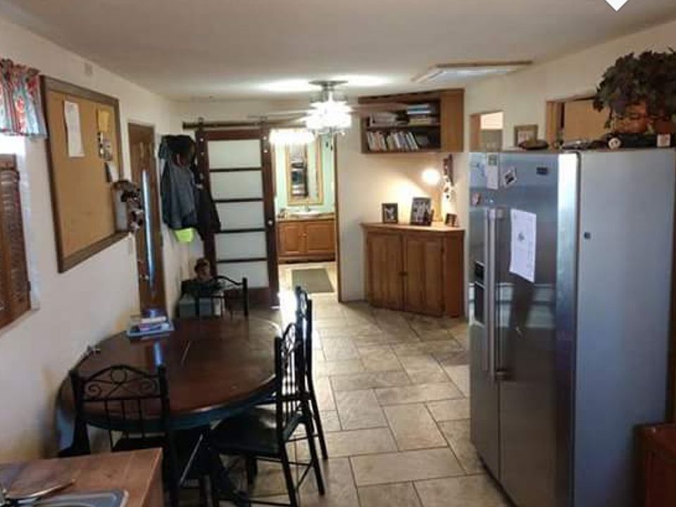 2nd image of 402 West St