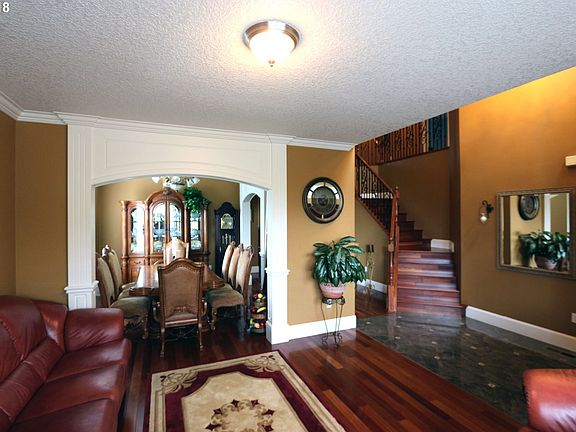 3rd image of 9804 NE 103rd St