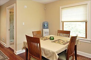 4th image of 6 Bridge Ln
