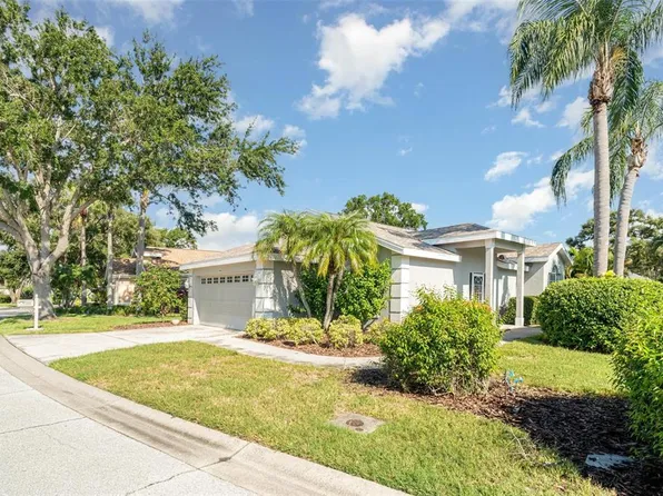 7395 Eleanor Cir, Sarasota, FL 34243