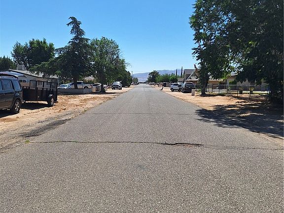 2nd image of 0 Cajon St #8