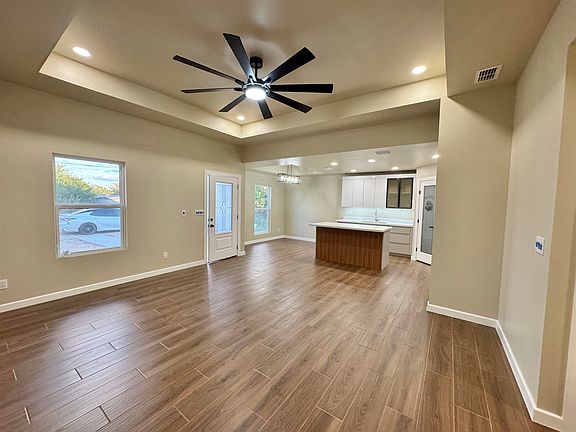 4th image of 5215 Pena Ln