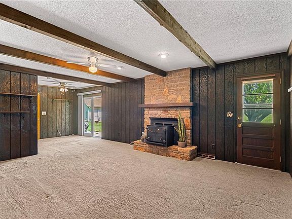 4th image of 34255 Lookout Rd