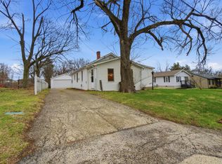 5312 N Montclair Ave, Peoria Heights, IL 61616