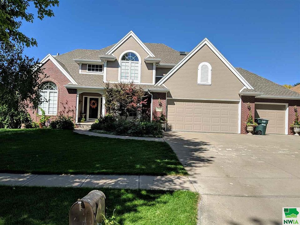 1st image of 5609 Lyons Ct