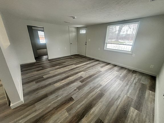4th image of 2110 Ramona Ave