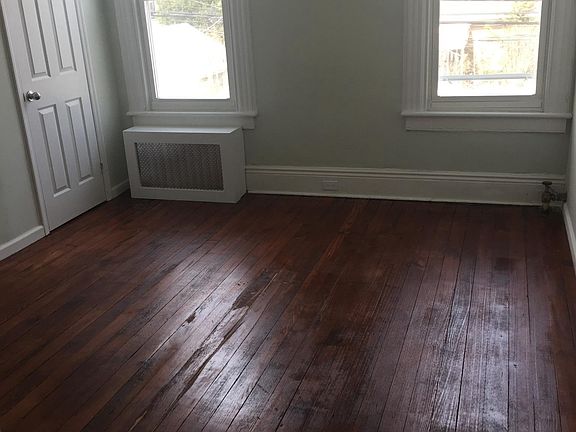 large master bedroom