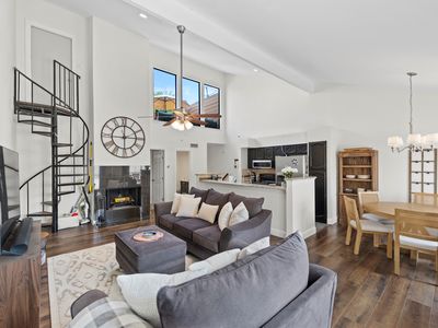 7031 Holly Hill Dr APT 4, Dallas, TX, 75231