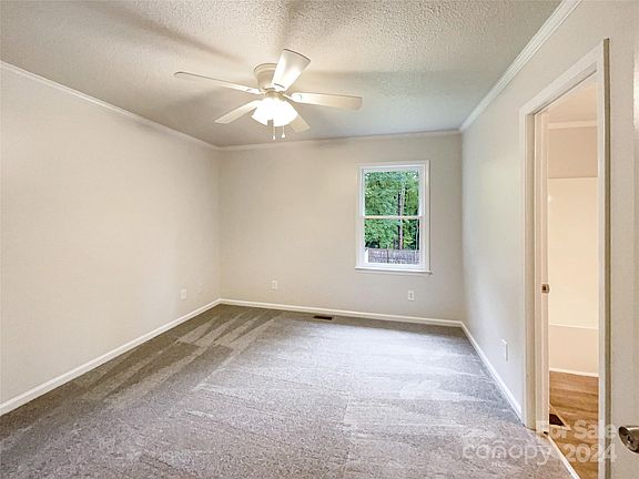 5th image of 108 Terrace Dr