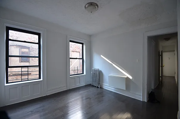 Rented by CITY SKYLINE REALTY INC | media 6