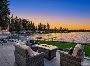 4131 Peninsula Rd, Stanwood, WA 98292