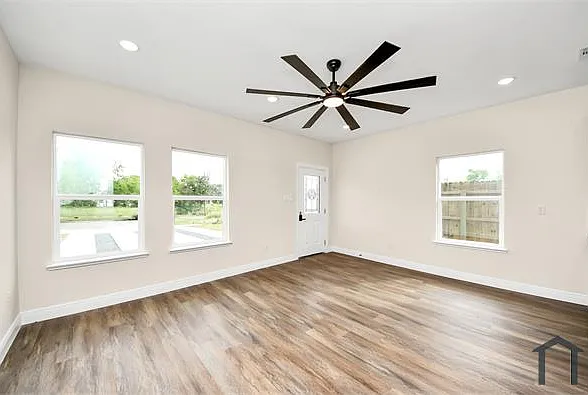 3810 Hiford Dr #A — Photo 13