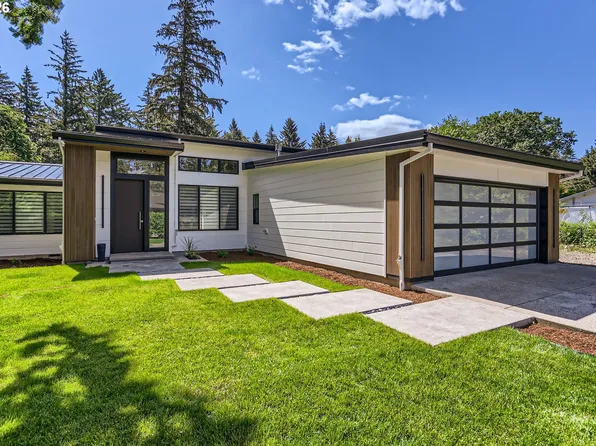 6090 Carman Dr, Lake Oswego, OR 97035