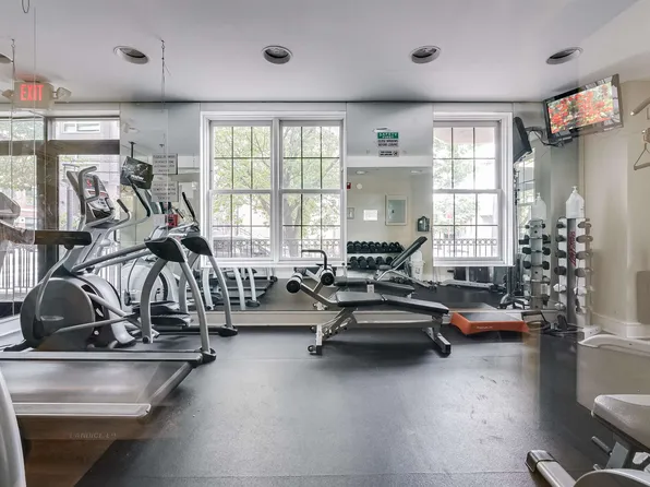 830 Monroe Street image 7 of 24