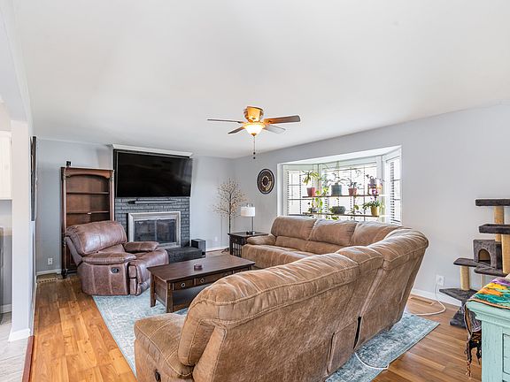 4th image of 3037 Goodwin Dr