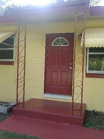1st image of 434 Bottlebrush Ave