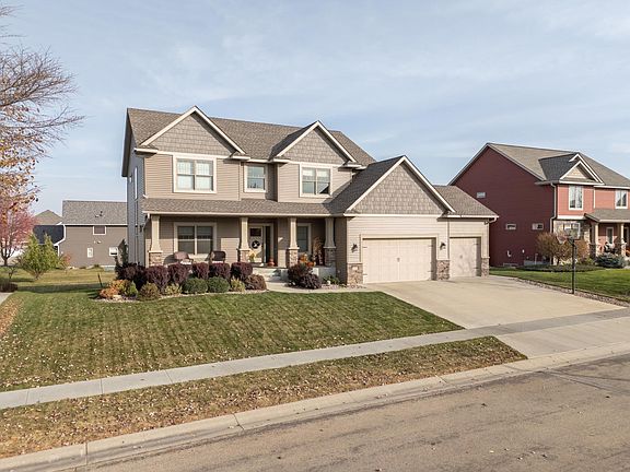 2nd image of 1451 Echo Ridge St SW