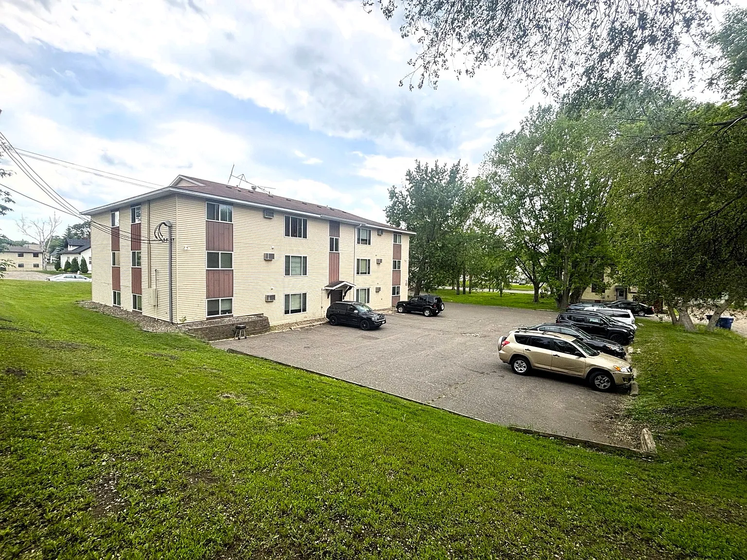 2 bed, $995 — Photo 3