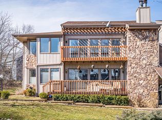828 Kendall Ln #4F, Lake Geneva, WI 53147