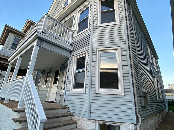 2nd image of 634 Elm St Floor 2