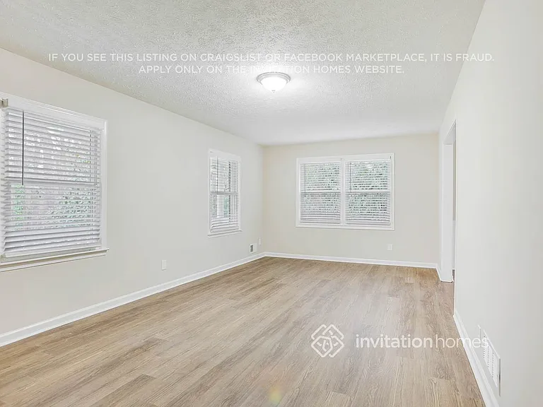 1851 Birch Ct SW — Photo 5