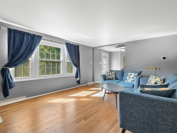 2nd image of 144 Seminole Dr