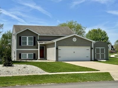 1627 Hamlet Dr, Lowell, MI, 49331