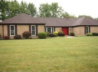 2011 Alpwoods Ln, Dayton, OH 45459