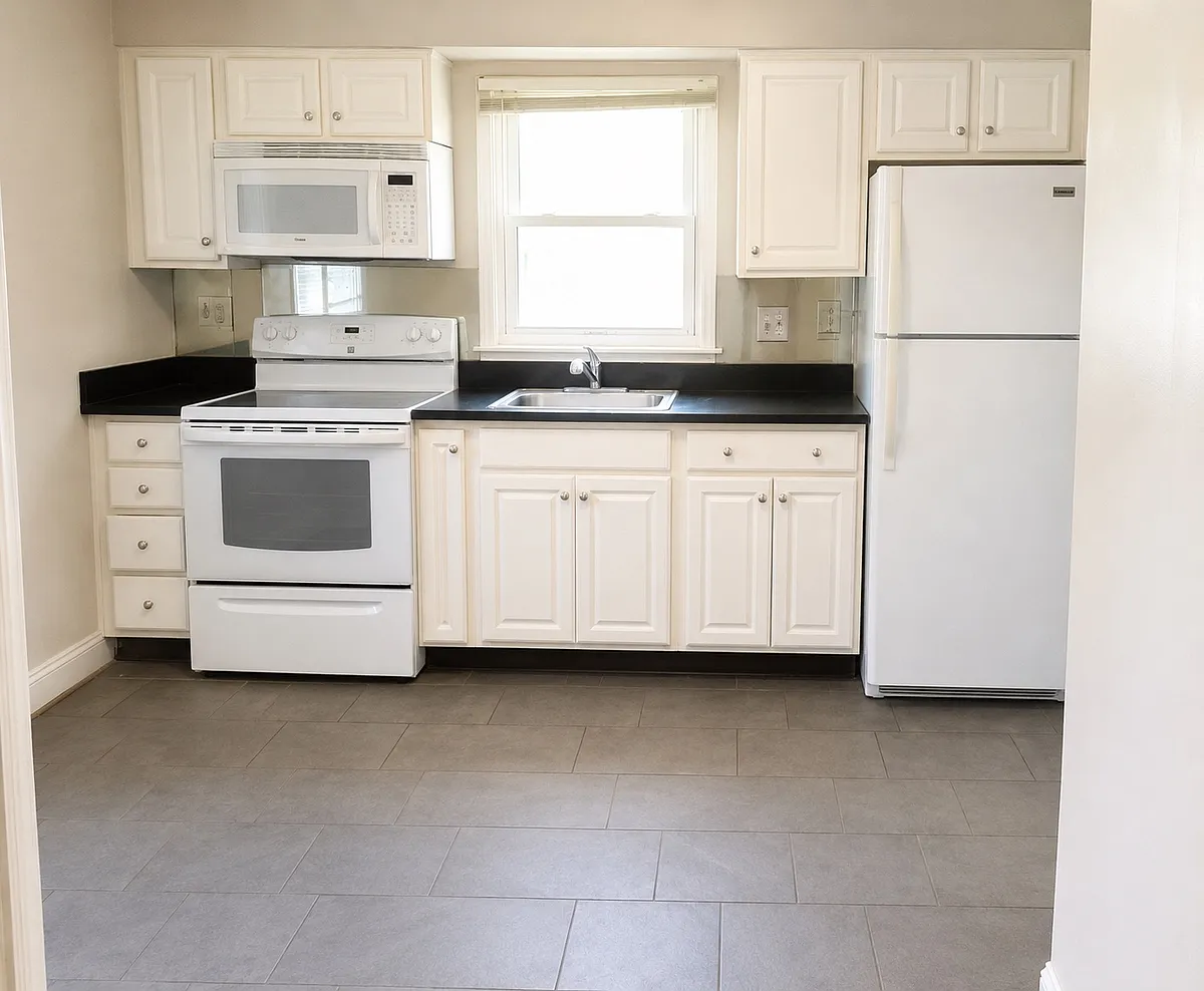 Building Photo - 4009 Graceland Ln