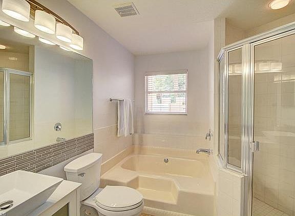 4th image of 420 Woodshire Ln APT C11