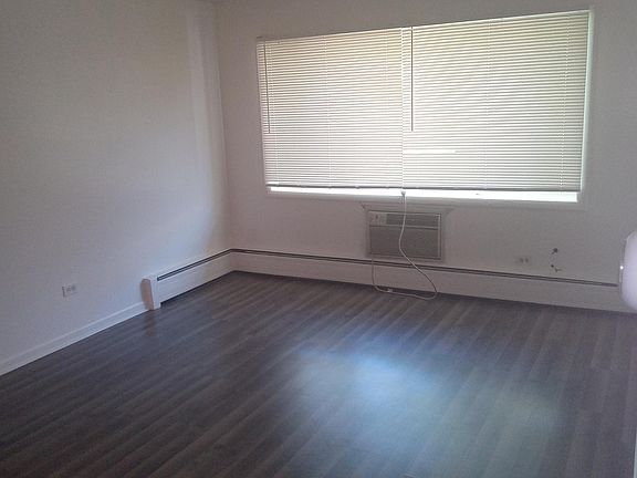3rd image of 766 N Linden Ave #208