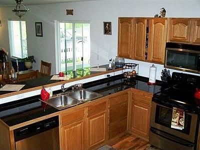 3rd image of 341 E Parkway Blvd