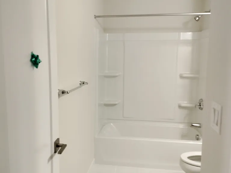 Hallway Full Bath